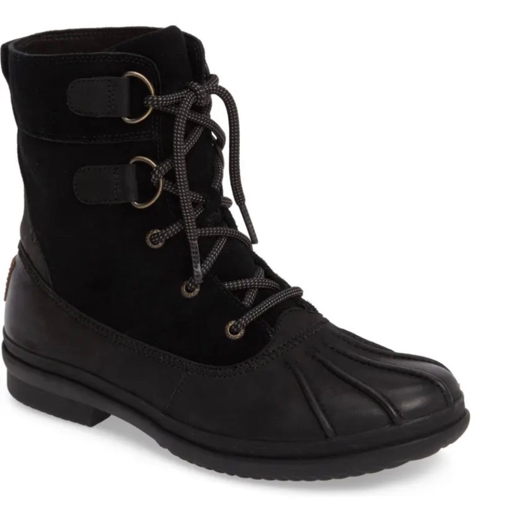 EUC Ugg Azaria Boot